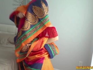 Indiýaly grandmother fucked by young dude when she was home alone xxx clip kino