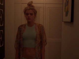 Madeline Brewer Amanda Cerny - the Deleted S01e01-02.