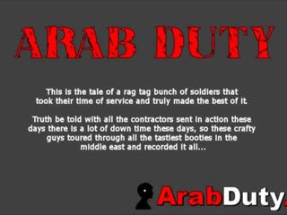 Arabų prostitutės brought atgal į soldier bazė už orgija