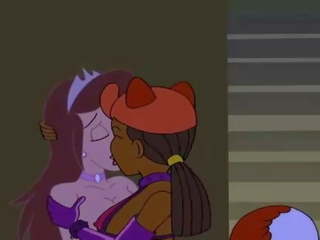 Drawn Together - Foxxy Love and Princess Clara make out