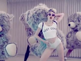 Miley Cyrus - we can't Stop PARODY XXX
