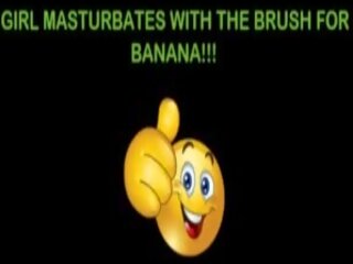 Valdzinoša skaistule masturbē ar the brush par mans liels banāns | xhamster