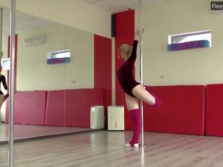 Manya Baletkina has an grand gymnastic talent