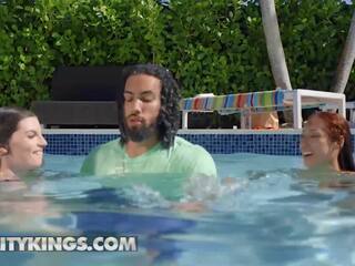 Reality Kings - Kira Perez Gives James Angel An Underwater While Fiona Frost petting Him