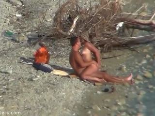 精英 二人 享受 良好 xxx 視頻 時間 在 裸體主義者 海灘 間諜攝像機