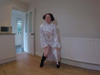Princess Leia Cosplay in Knee Boots – Dancing. | xHamster