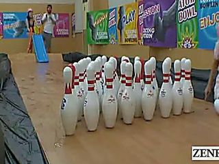 คำบรรยาย ญี่ปุ่น สมัครเล่น bowling เกมส์ ด้วย เซ็กส์ 4 คน