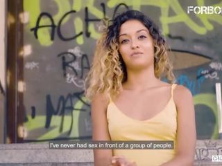 Sīka auguma kolumbijas pusaudze scarlett lietots un apvainotas par a jahta sekss videoklipi