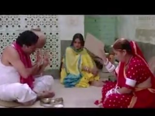 Bhojpuri skuespiller viser henne kløft, x karakter video 4e