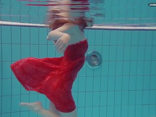 Libuse Underwater strumpet Naked Body