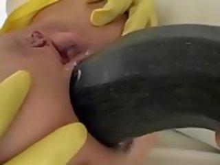 Ripened Insert Huge Zucchini Vegetable in Her Ass Prolapse