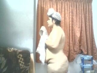 Mallu Bhabi Nude show