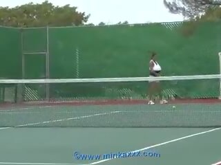 Minka - totalement nu tennis 2010, gratuit adulte film 82