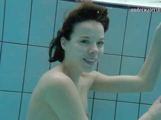 Gazel podvodkova di bawah air telanjang keindahan, kotor video af