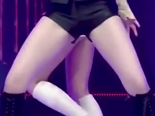 Time for another Fappable Close-up at Irene's Thighs...