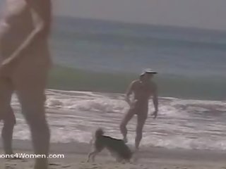 实 衣女裸体男 瞬间 从 socal 海滩
