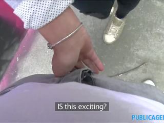 Publicagent szőke -val nagy csöcsök trágár videó szabadban