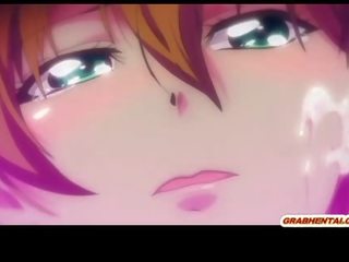 Gros seins japonais l'anime étudiante tittyfucking et faciale cumming