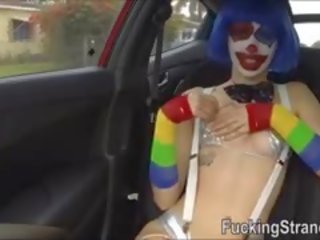 Hitchhiker 青少年 小丑 mikayla mico 性交 在 公