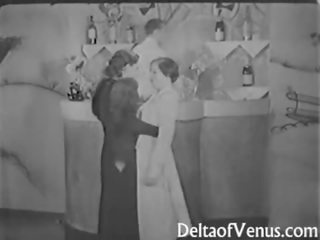 Vintage sex film from the 1930s FFM Threesome Nudist Bar