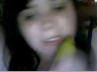 Babe from US deepthroats a banana on chat roulette stupendous