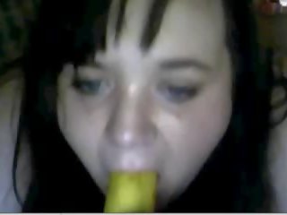 Babe from US deepthroats a banana on chat roulette stupendous